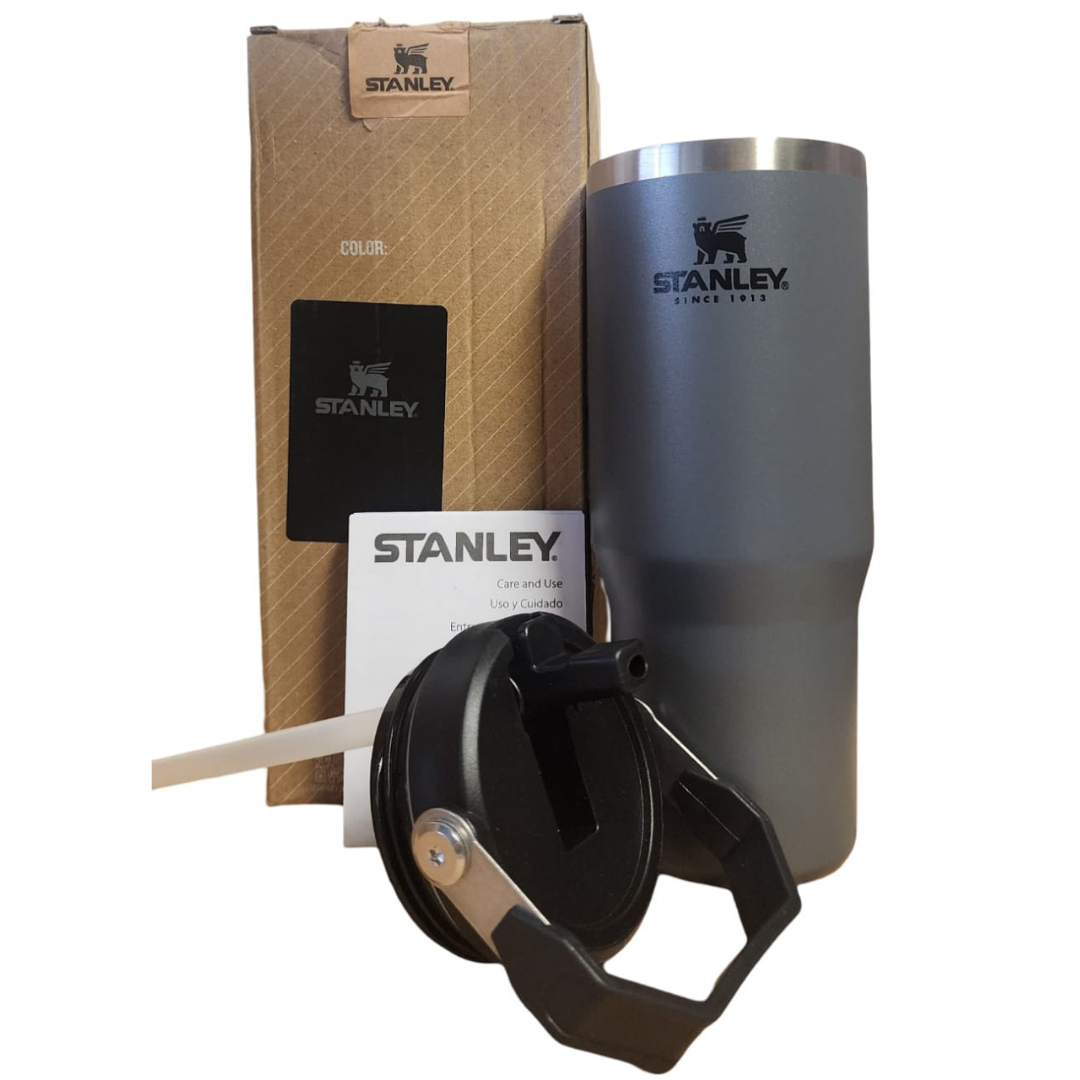 Stanley 30oz Iceflow Flip Straw Charcoal